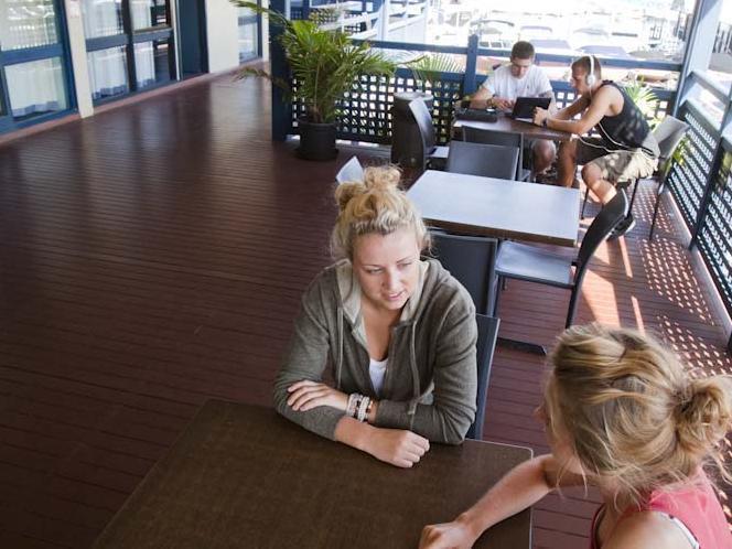 Surfers Paradise Yha Southport Εξωτερικό φωτογραφία